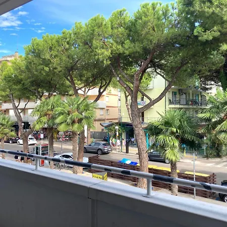 Apartament Sabbiadoro Center Lignano Sabbiadoro Esterno foto