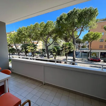 Apartament Sabbiadoro Center Lignano Sabbiadoro Esterno foto